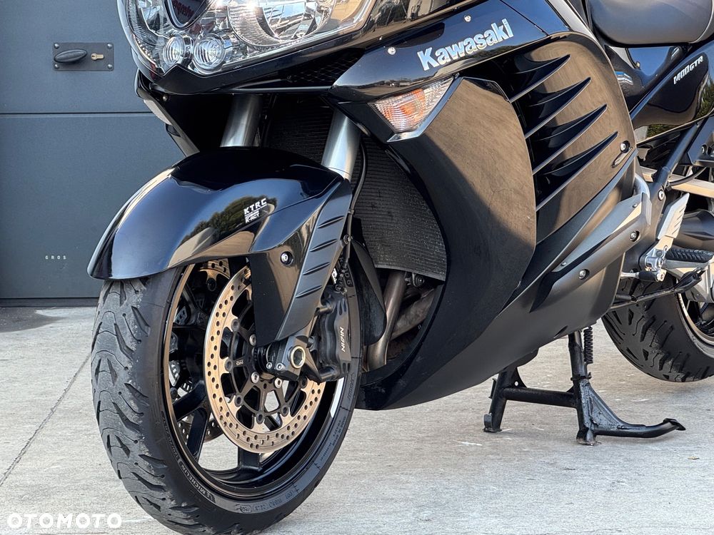 Kawasaki GTR - 29
