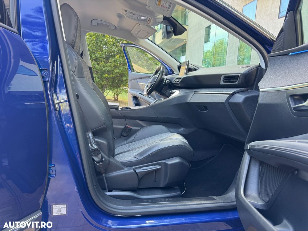 Peugeot 3008 PureTech 130 Stop & Start GPF EAT8 Allure - 21