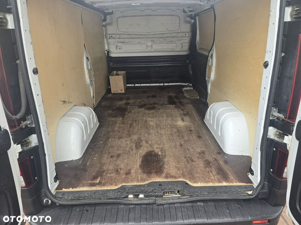 Renault Trafic - 10