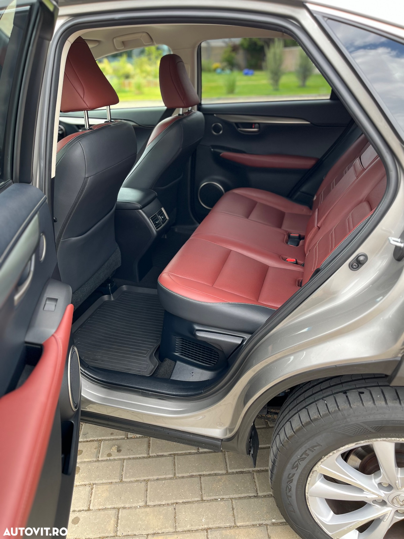 Lexus Seria NX 300h AWD Executive Plus - 11