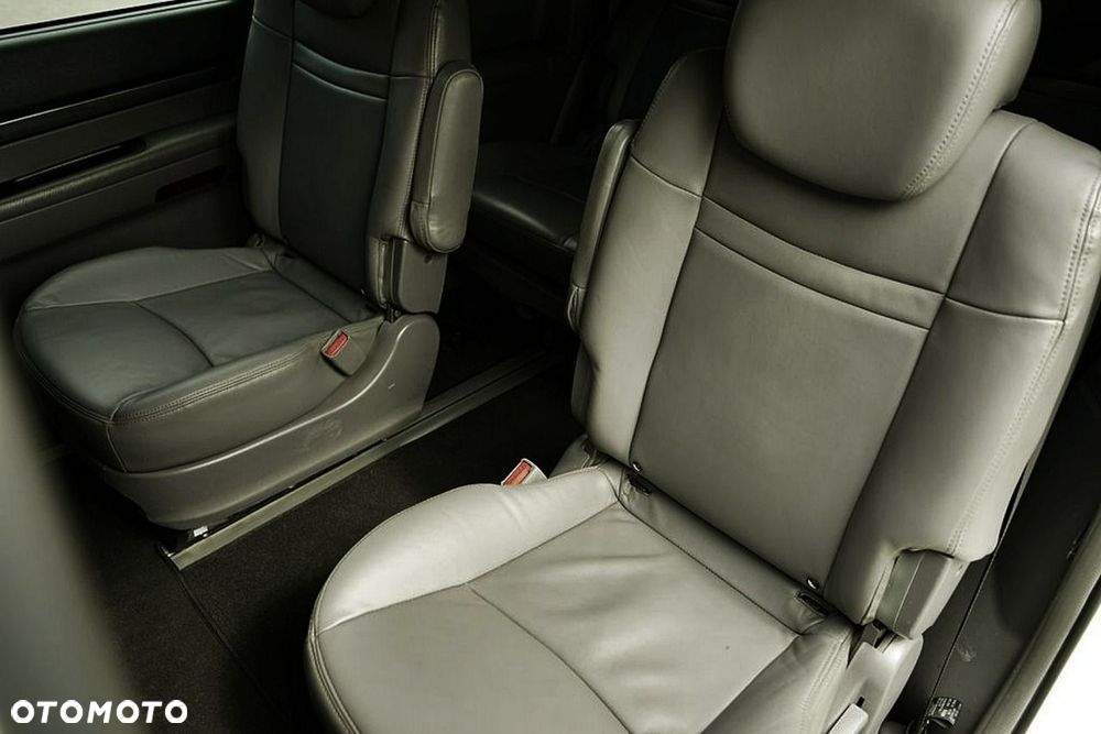SsangYong/KGM Rodius - 22