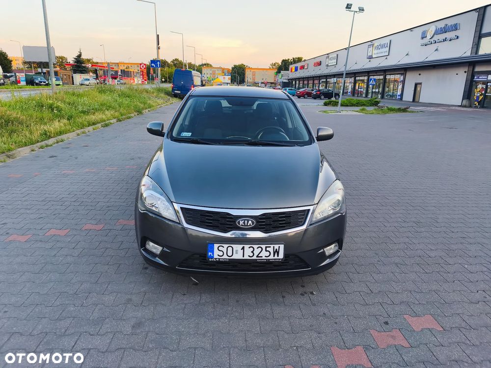 Kia Ceed 1.4 Comfort + - 9