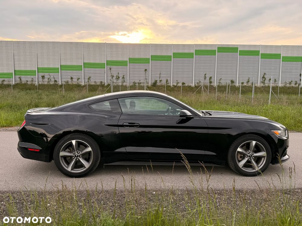Ford Mustang 3.7 V6 Premium - 9