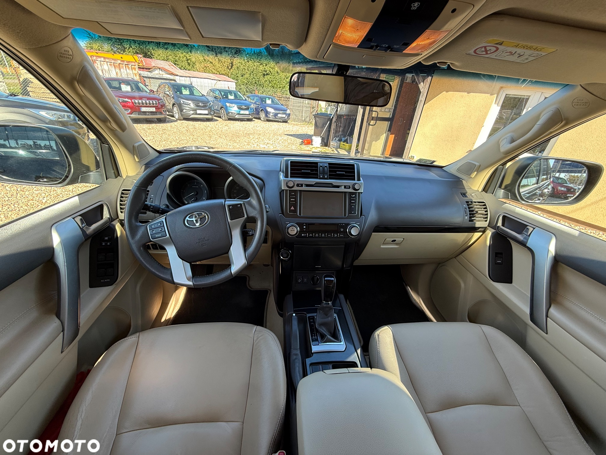 Toyota Land Cruiser - 25