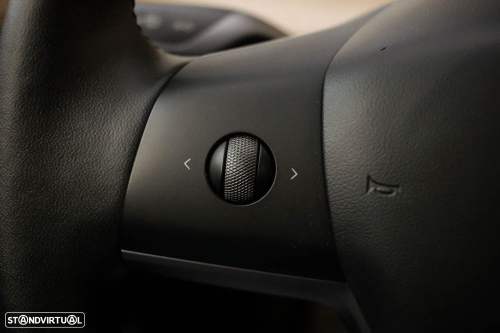 Tesla Model 3 Long Range Tração Traseira - 16