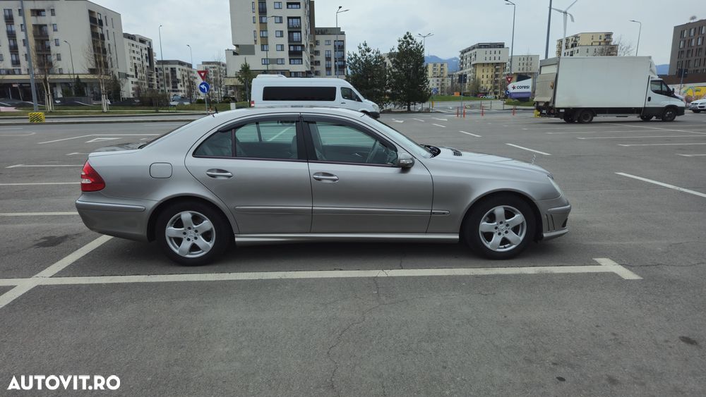 Mercedes-Benz E 200 KOMPRESSOR Automatik Elegance Sport Edition - 19