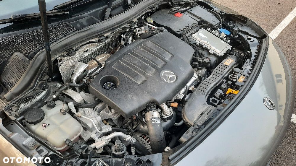 Mercedes-Benz Klasa B 200 d 4-Matic AMG Line 8G-DCT - 18