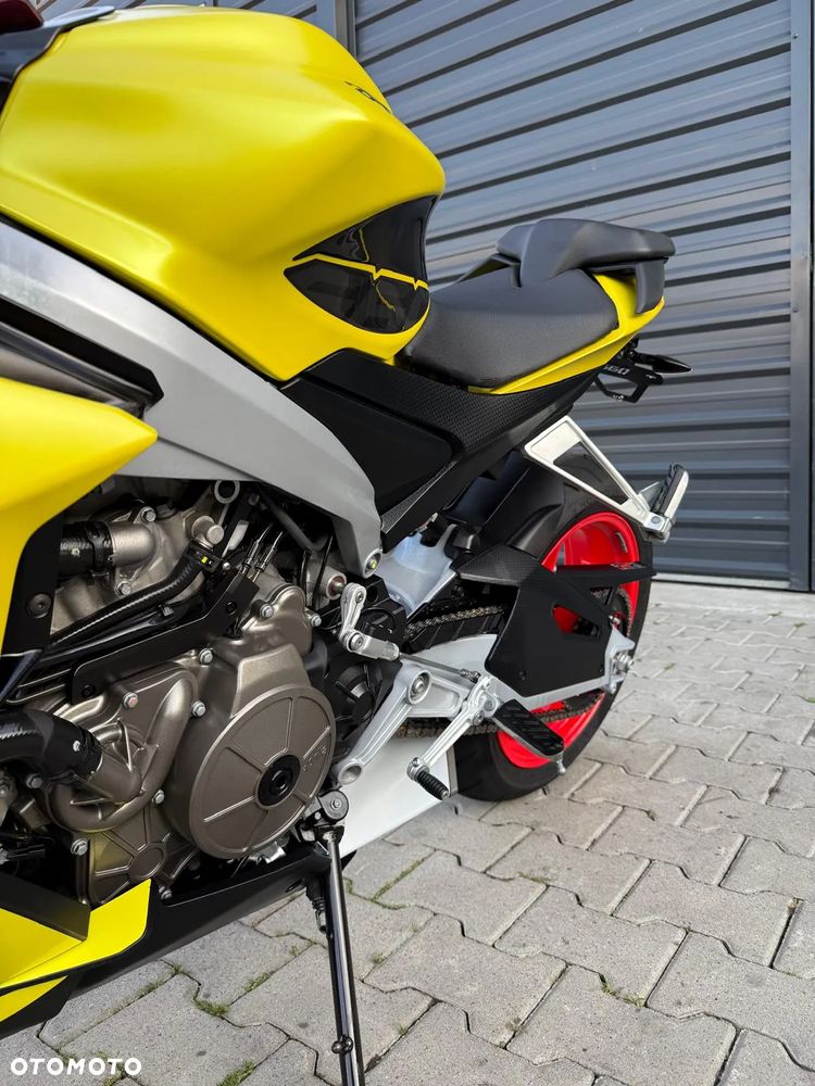 Aprilia Tuono - 18