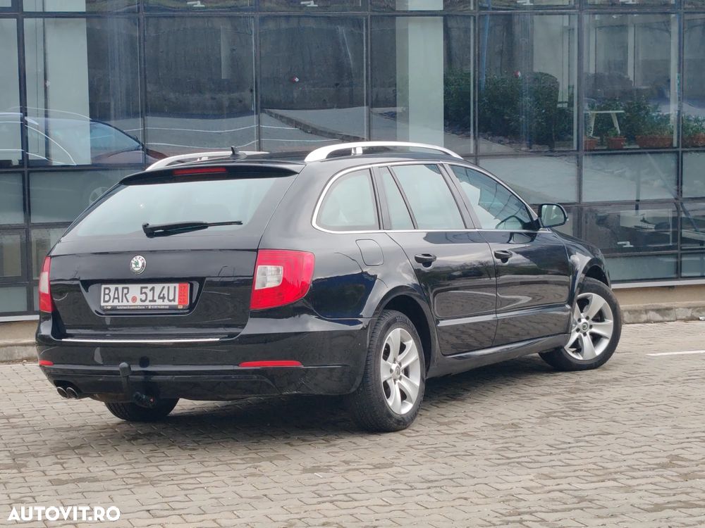 Skoda Superb 2.0 TDI DSG Elegance - 4