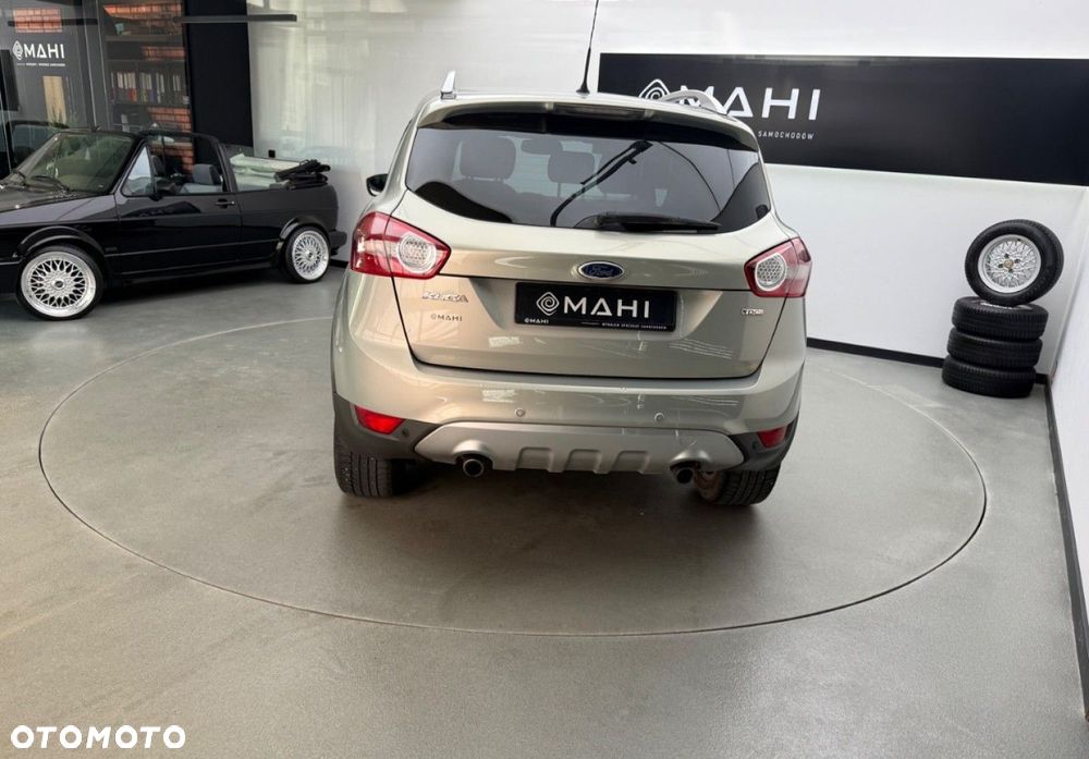 Ford Kuga 2.0 TDCi 4x4 Titanium - 10