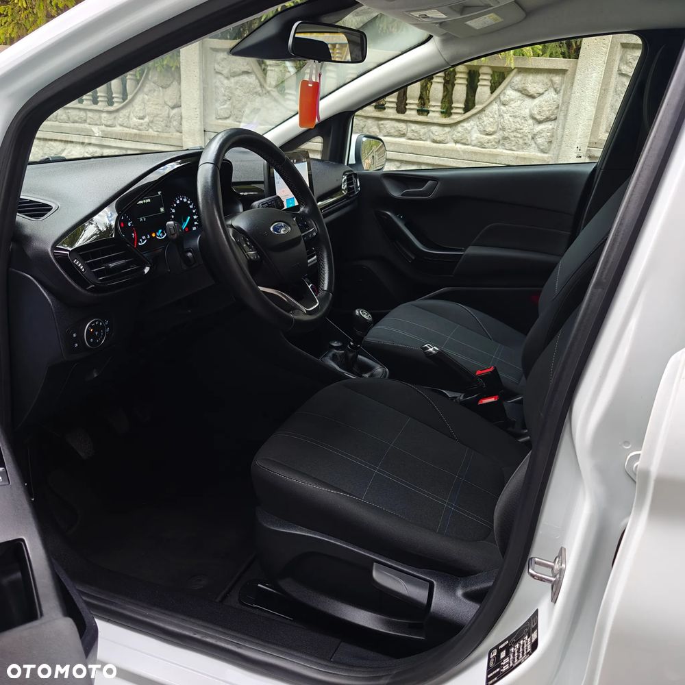 Ford Fiesta - 10