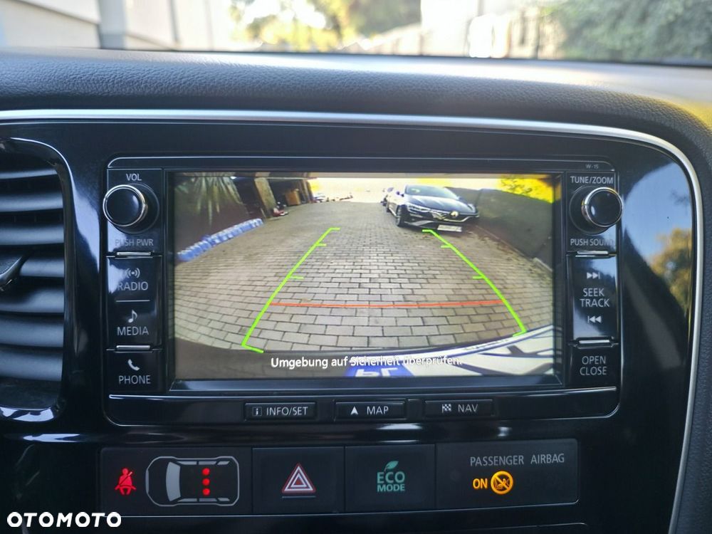 Mitsubishi Outlander - 22
