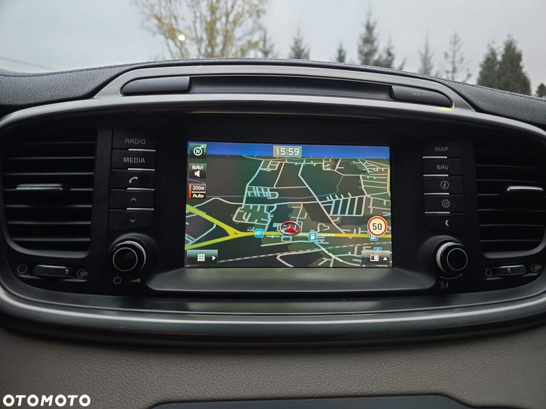 Kia Sorento 2.0 CRDI L - 22