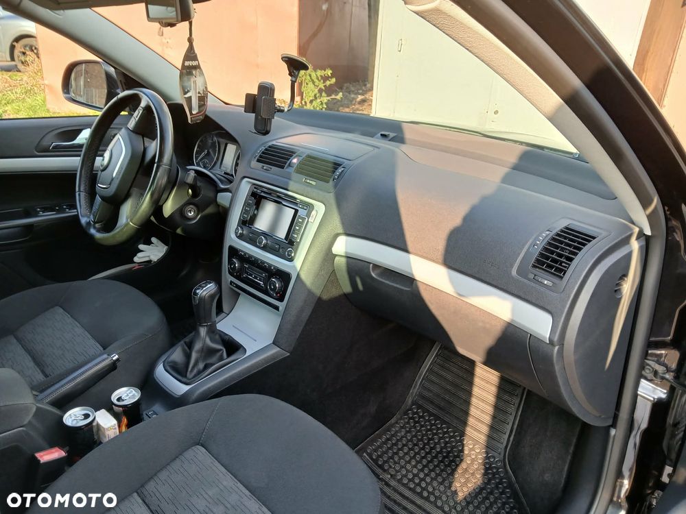 Skoda Octavia 2.0 TDI DPF Elegance - 6