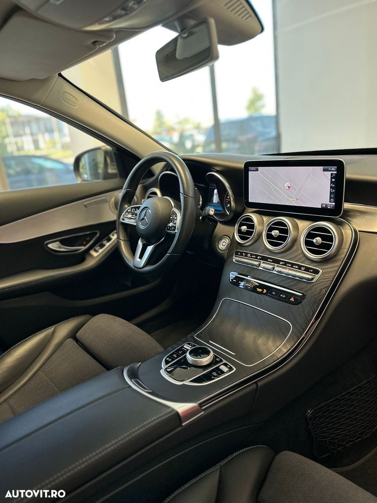 Mercedes-Benz C 220 d T 9G-TRONIC Avantgarde - 12