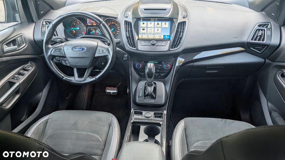 Ford Kuga 1.5 TDCi 2x4 ST-Line - 13