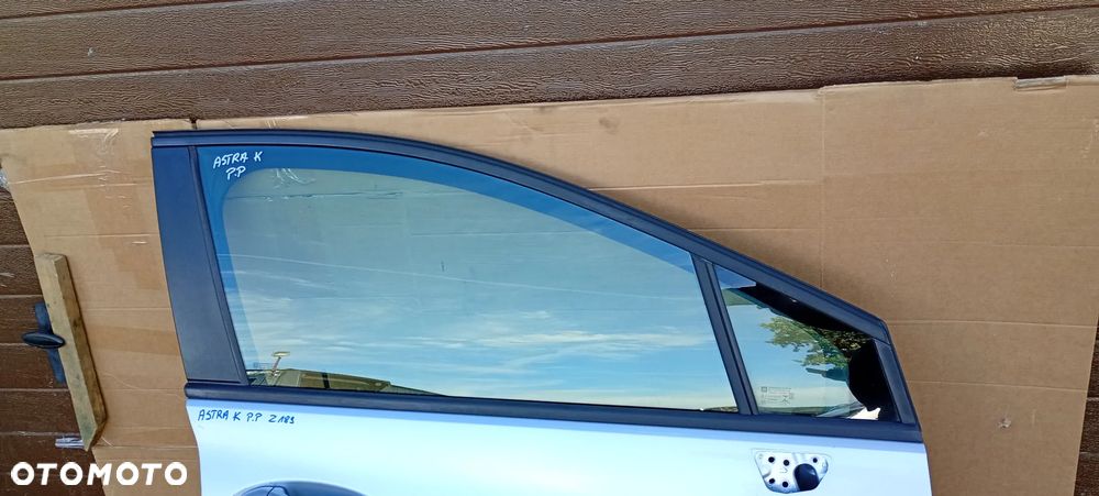 Drzwi prawy przód przednie Opel Astra K Z189 - 3