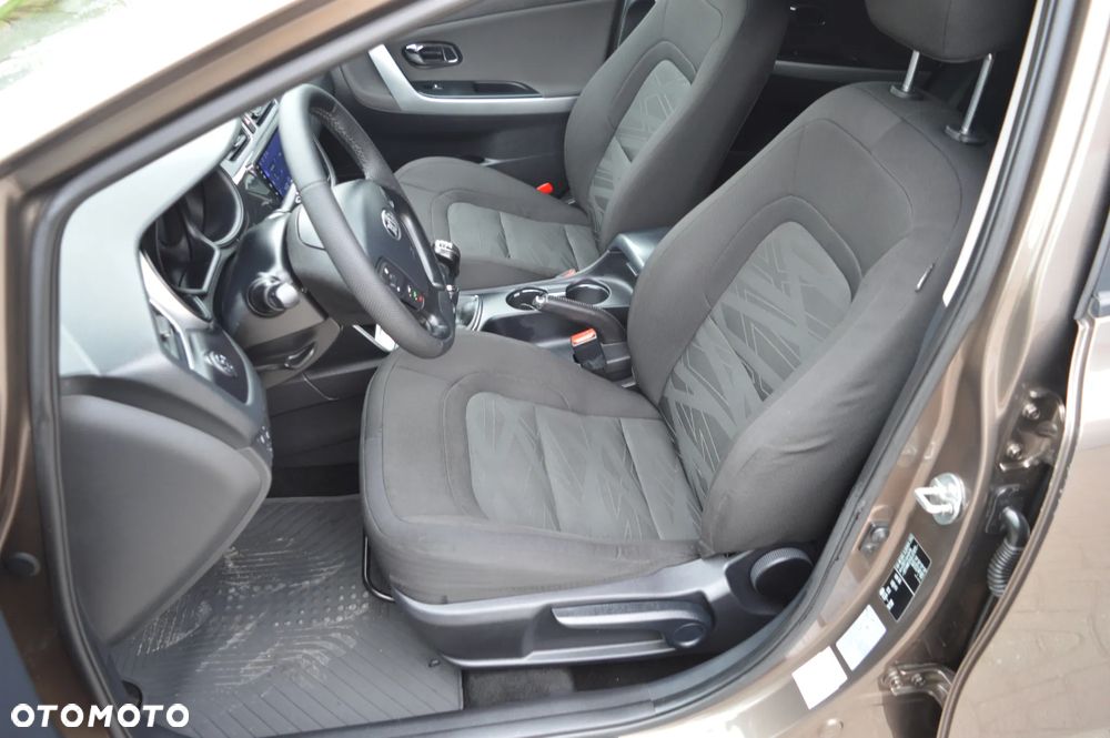 Kia Ceed 1.6 GDI Edition 7 - 19