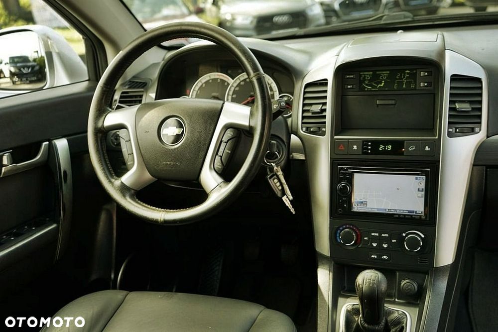 Chevrolet Captiva - 19