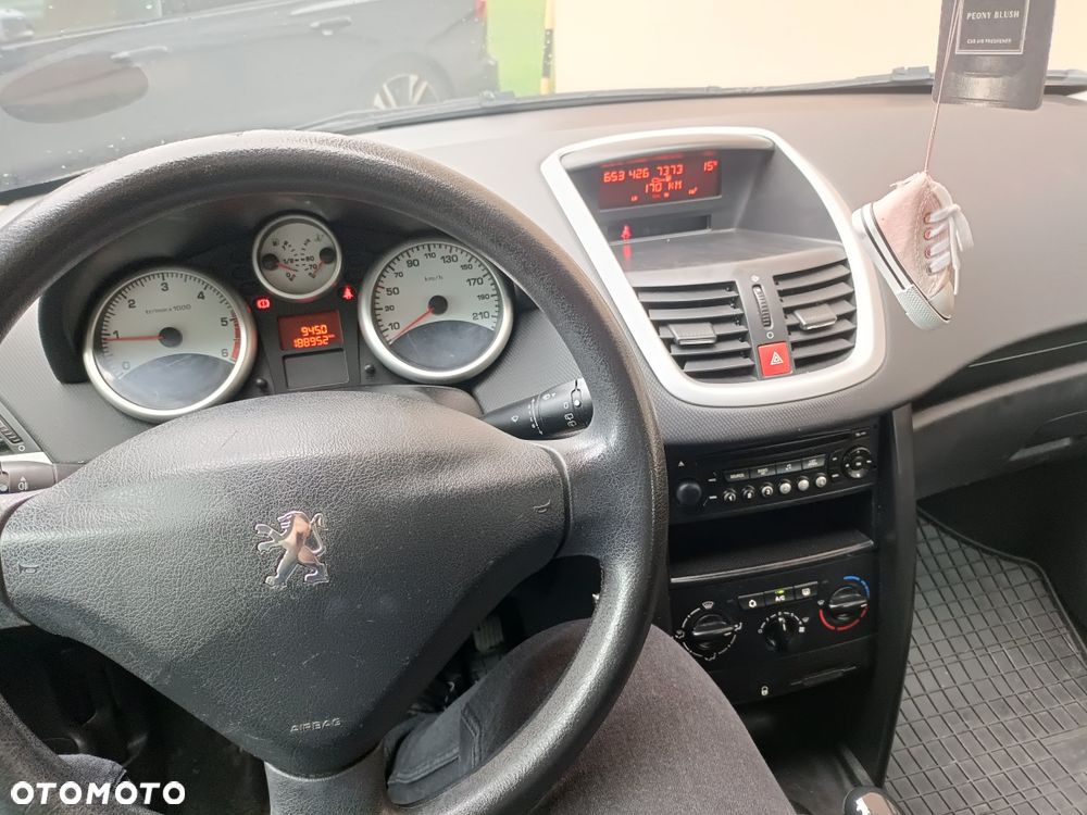 Peugeot 207 - 5
