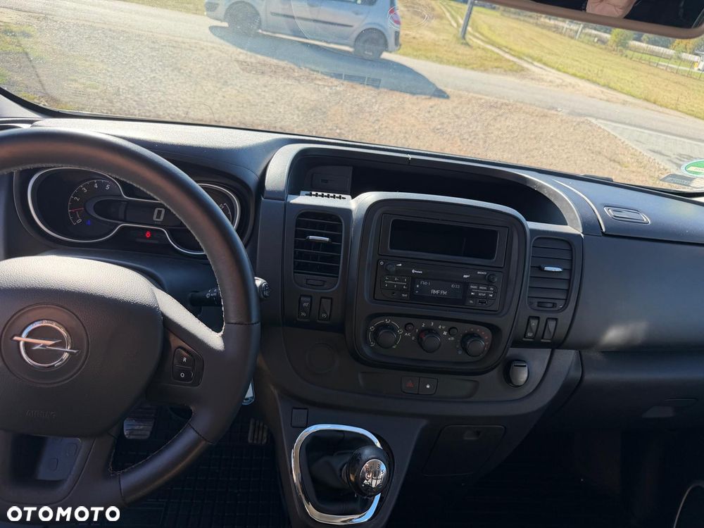 Opel Vivaro - 12