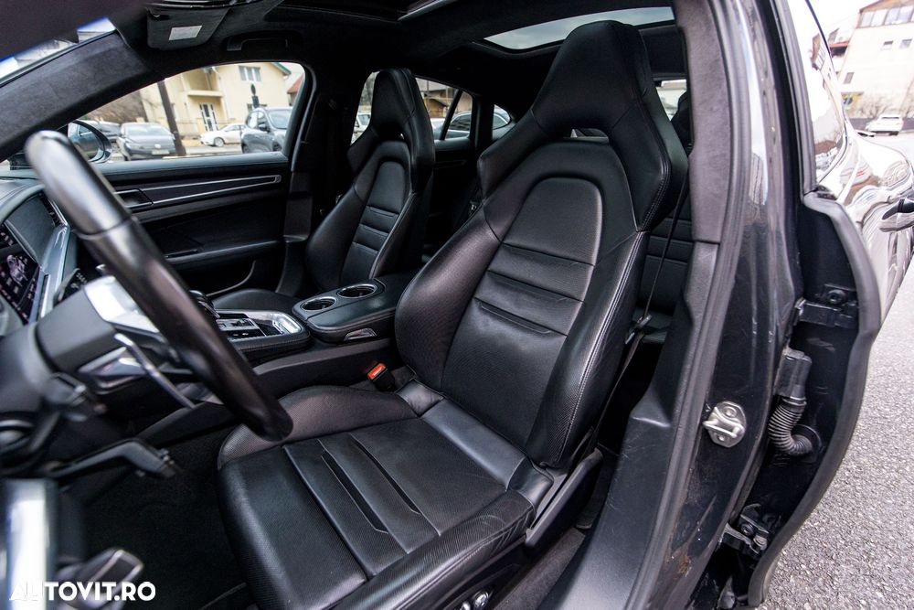 Porsche Panamera - 12