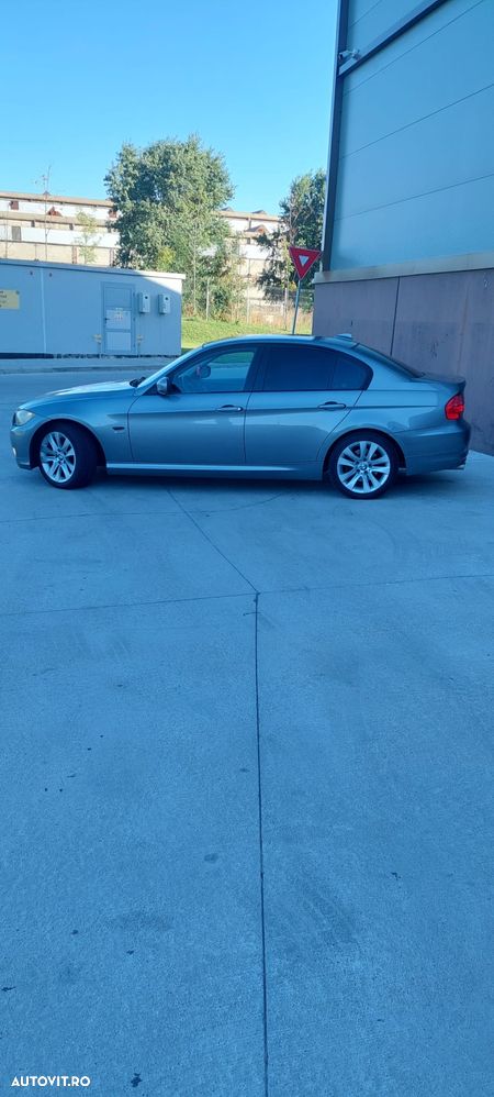 BMW Seria 3 - 16