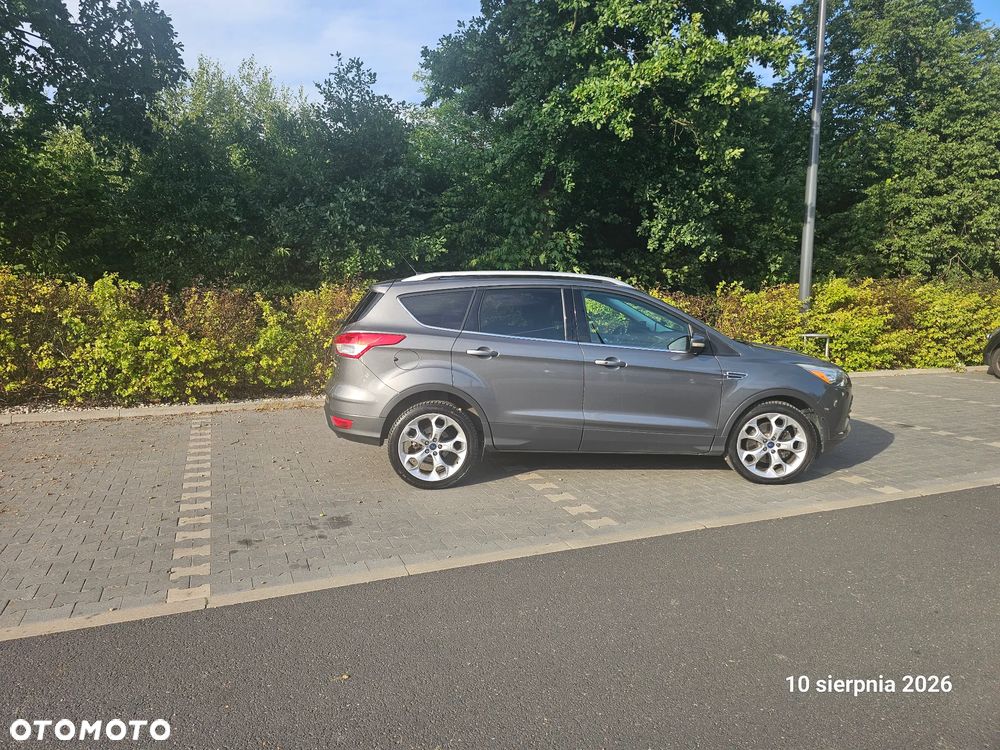 Ford Escape 2.0 EcoBoost AWD Titanium - 2