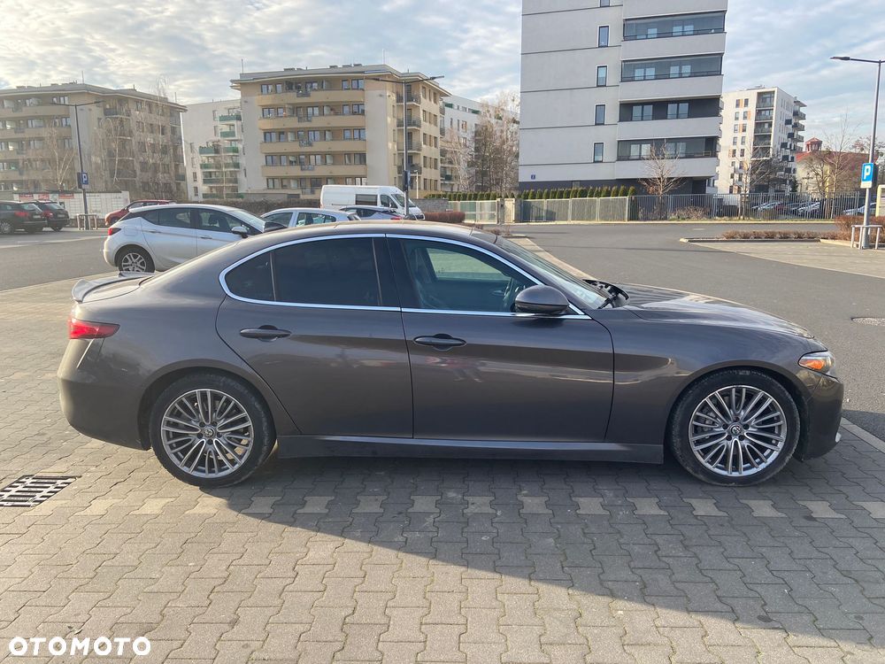 Alfa Romeo Giulia 2.0 Turbo 16V AT8 Veloce Ti - 2