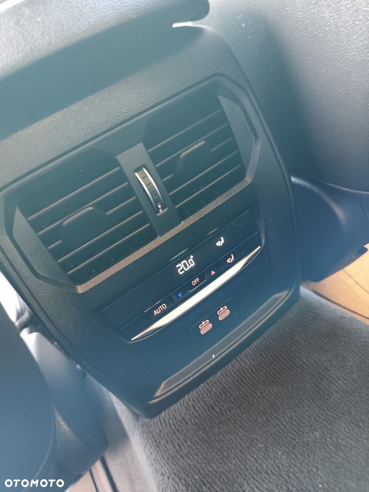 BMW Seria 3 320d xDrive MHEV M Sport sport - 24
