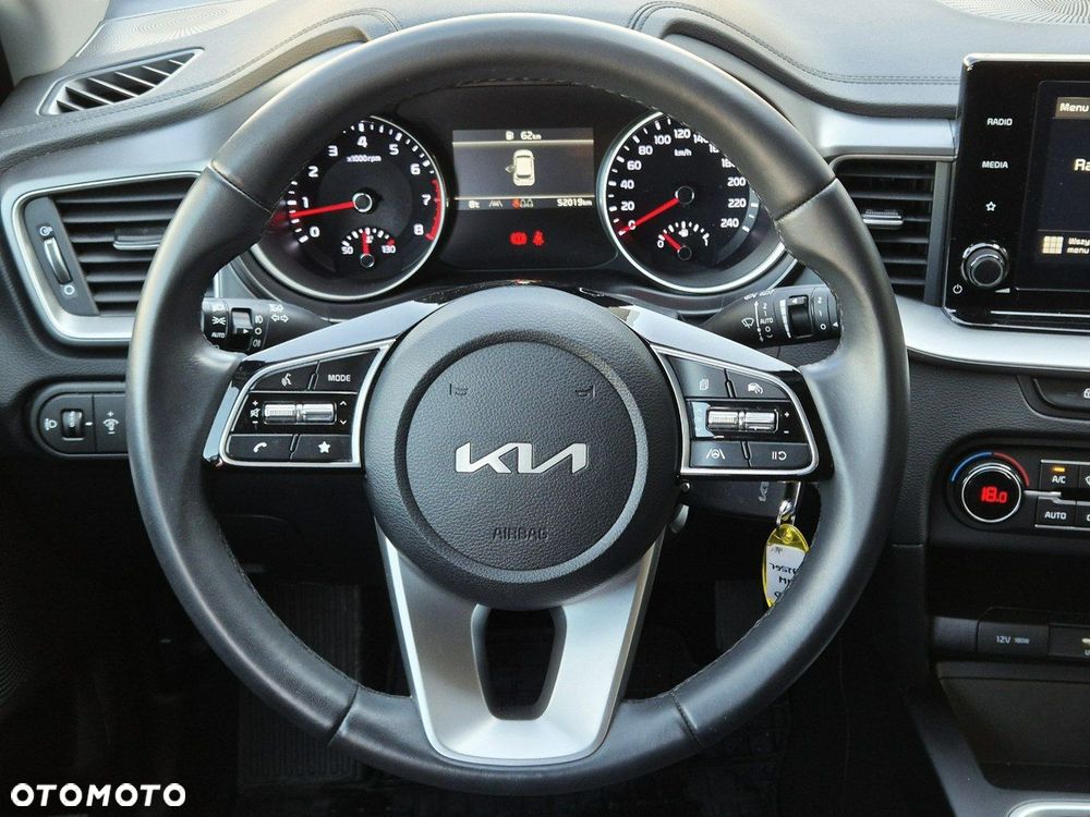 Kia Ceed 1.5 T-GDI M - 26