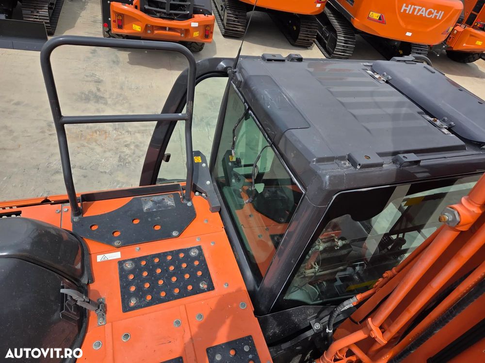 Hitachi ZX250, 6.535h, cupa NOUA 1,55mc, Masa 27,2tone, 2018, INGUST latime 2,99m, adancime sapare 7m, consum mediu 12,6l/h, lant 80% ok doar 620h deplasare, camera spate si laterale, inst picon, inst rotire, Isuzu 173CP, posibil leaasing-PROMOTIE 89.900 EUR - 40