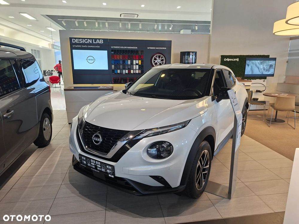 Nissan Juke 1.0 DIG-T N-Connecta DCT - 2