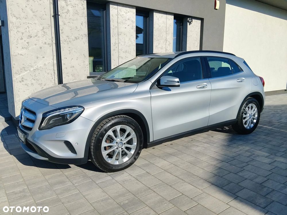 Mercedes-Benz GLA 200 7G-DCT - 6