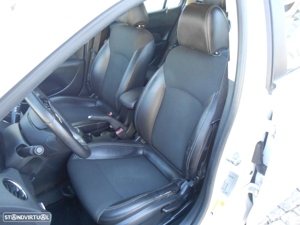 Chevrolet Cruze SW 1.7 VCDi LT - 17