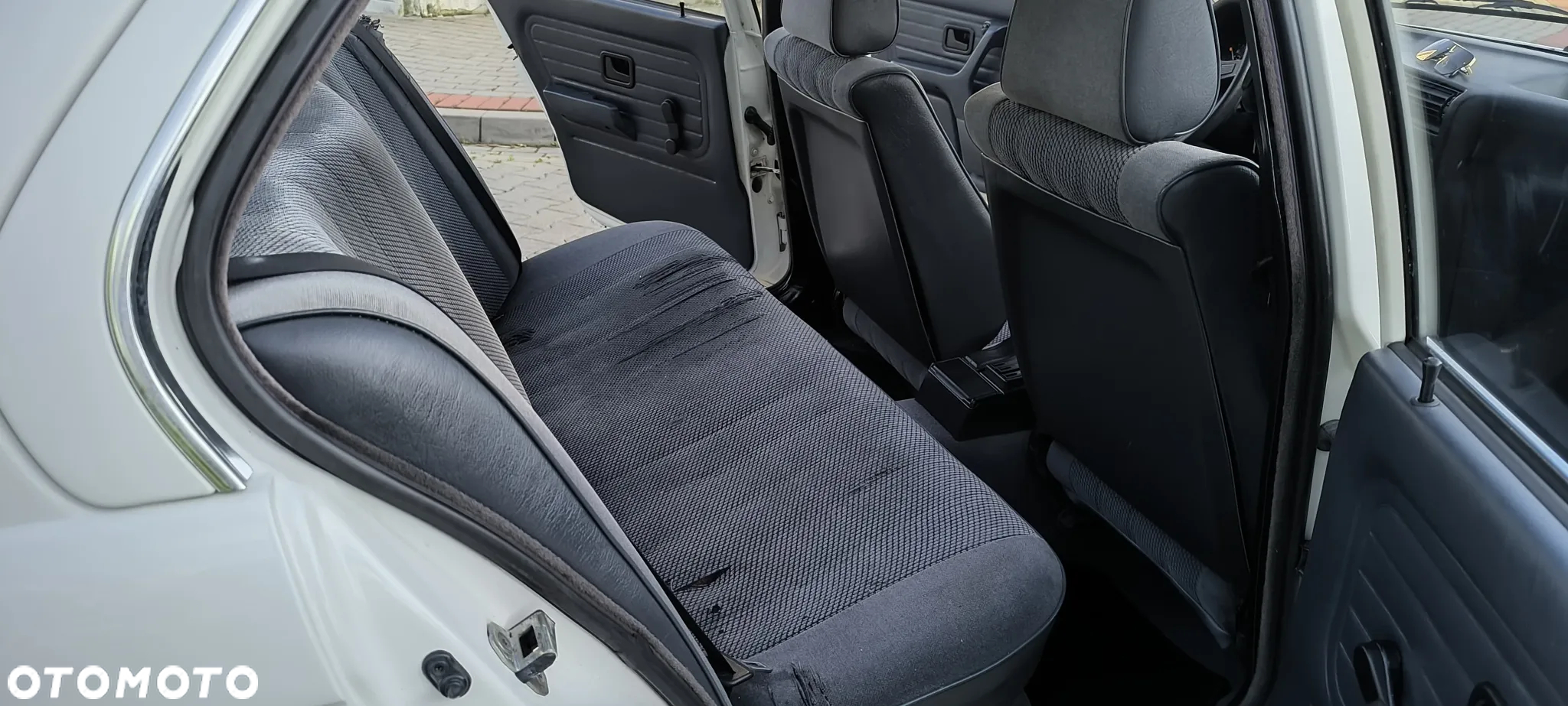 BMW Seria 3 - 36