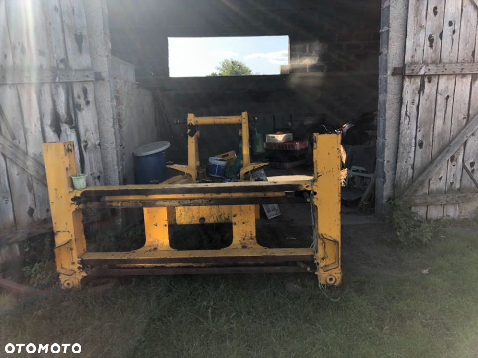 JCB 3cx oś most tył - 11
