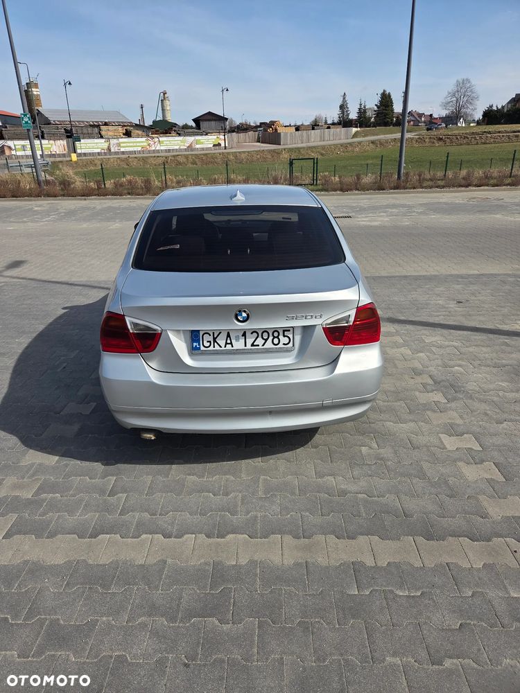 BMW Seria 3 320d - 9