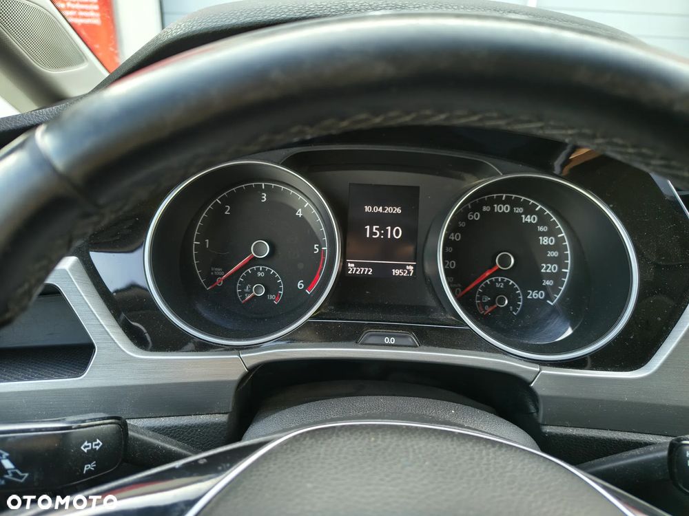 Volkswagen Touran 1.6 TDI SCR (BlueMotion Technology) DSG Comfortline - 18