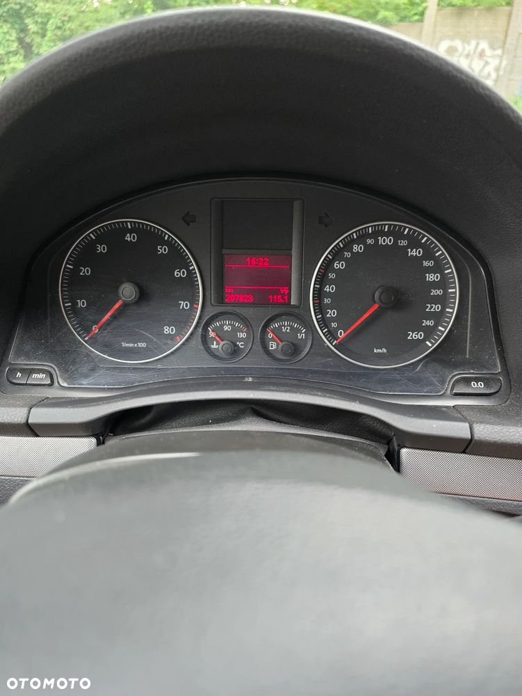 Volkswagen Golf 1.6 Goal - 9