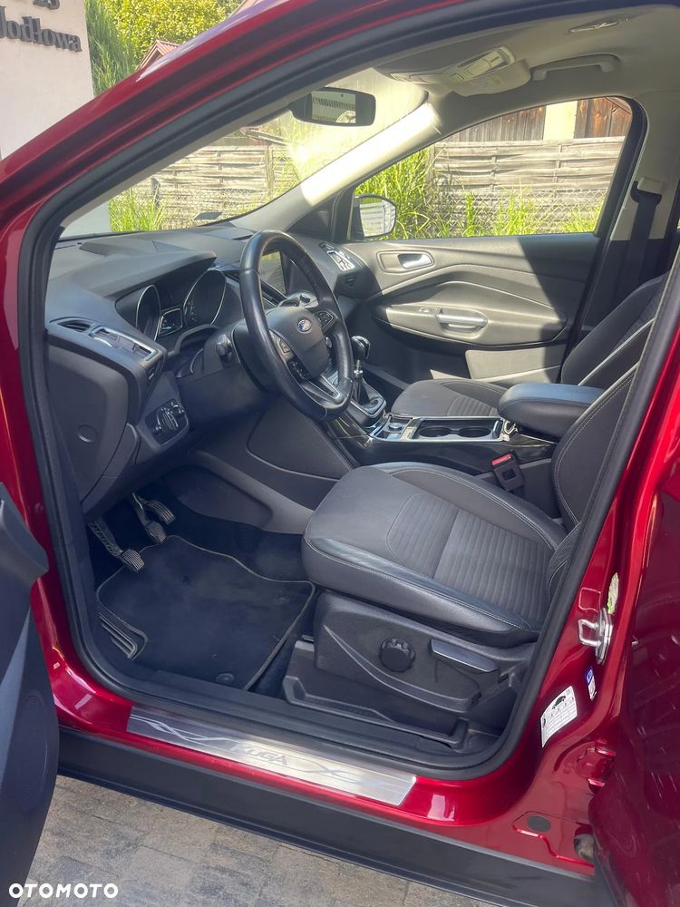 Ford Kuga - 8