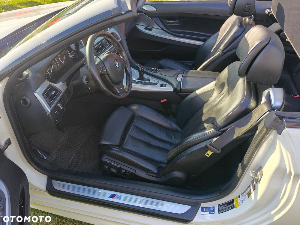 BMW Seria 6 650i - 8