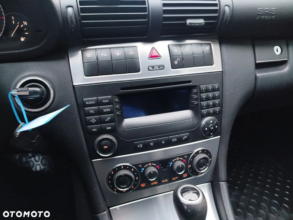 Mercedes-Benz Klasa C 180 Kompressor Automatik Avantgarde - 24