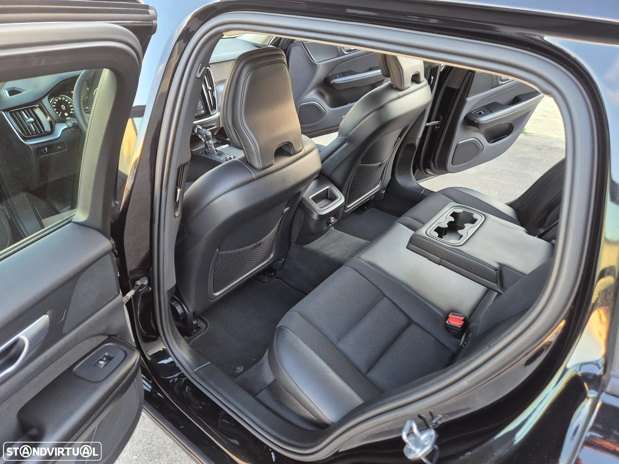 Volvo V60 2.0 D3 Momentum Plus Geartronic - 7
