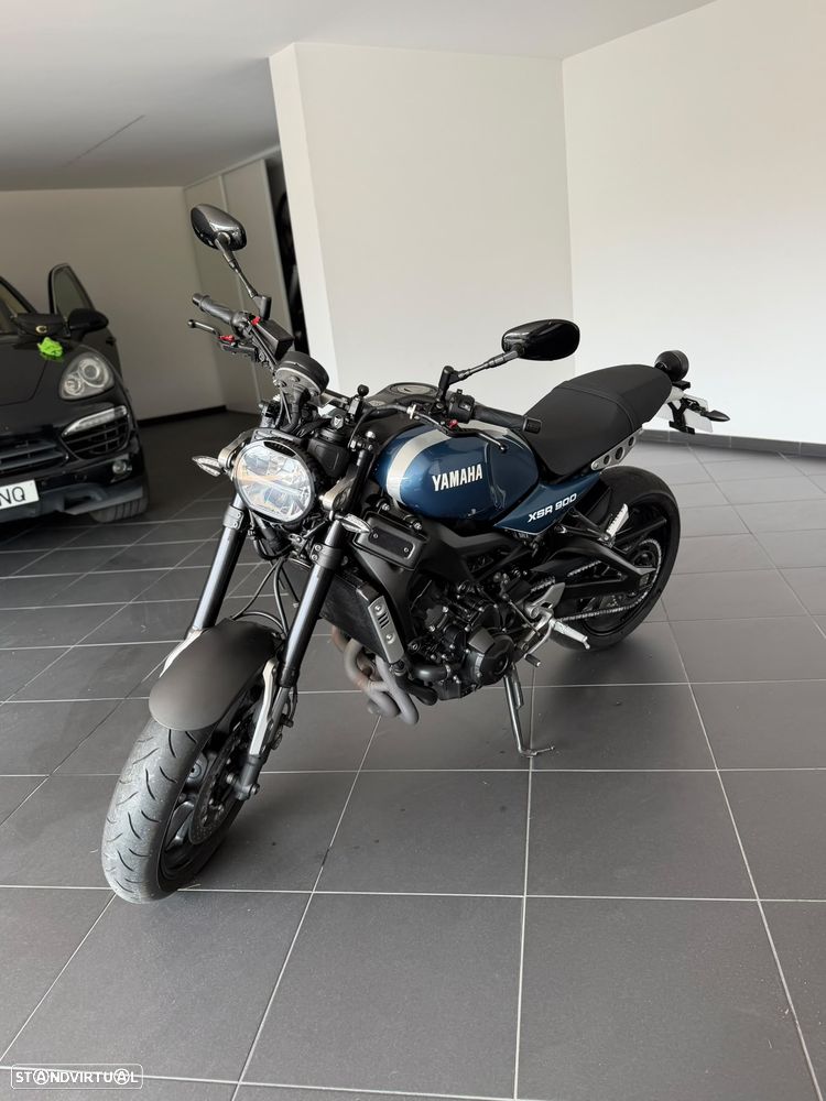 Yamaha XSR 900 - 6