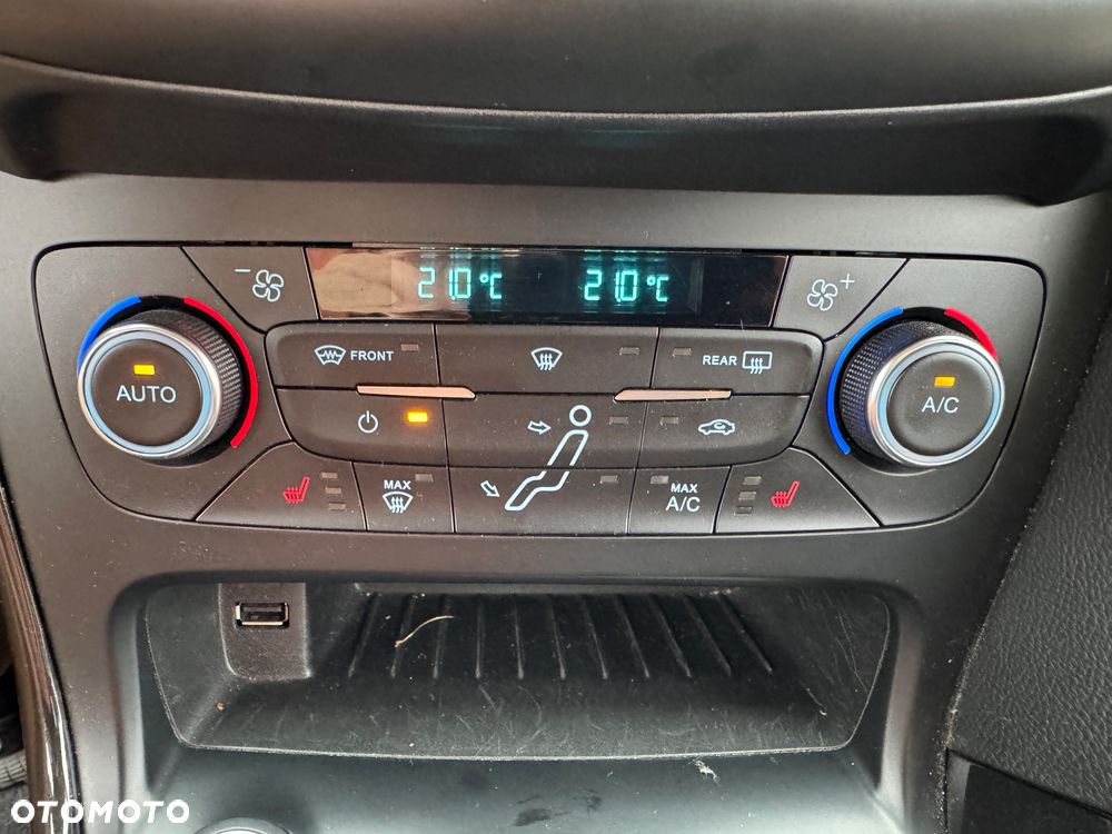 Ford Focus 1.5 TDCi DPF Start-Stopp-System Titanium - 33