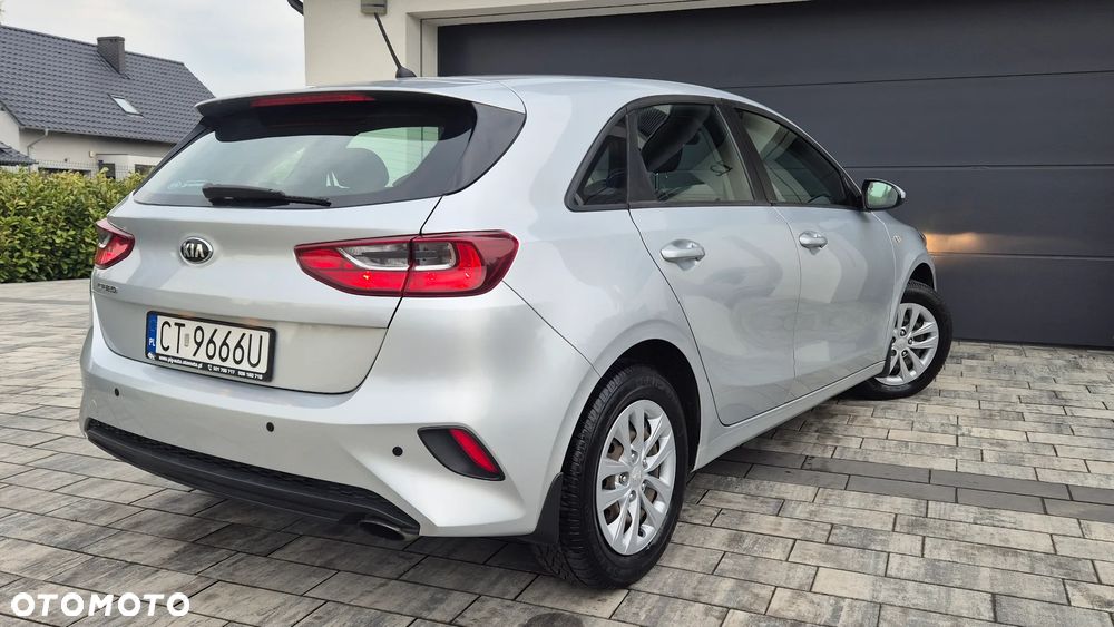 Kia Ceed - 8