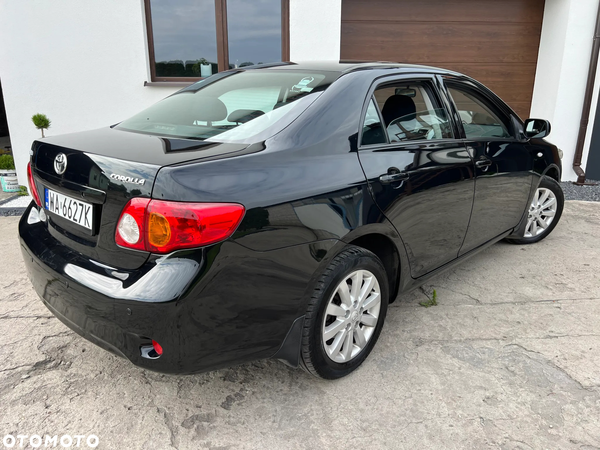 Toyota Corolla - 21