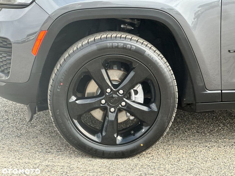 Jeep Grand Cherokee - 9