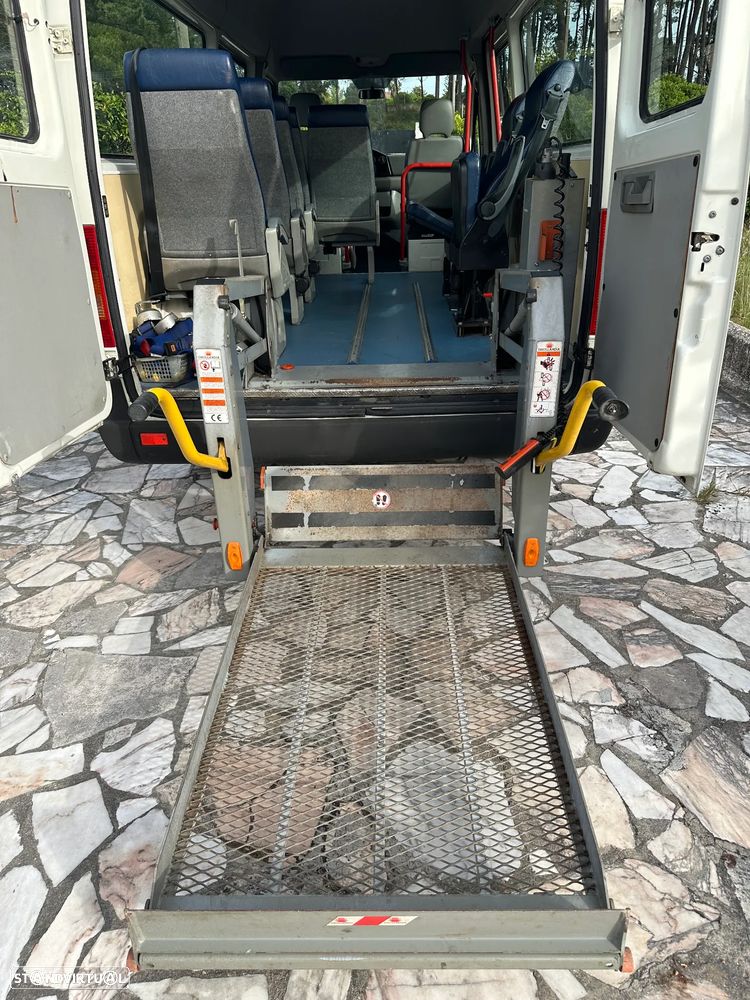 VW LT 35 2.5 TDI 9L/CADEIRA DE RODAS COM PLATAFORMA ELEVATORIA - 26